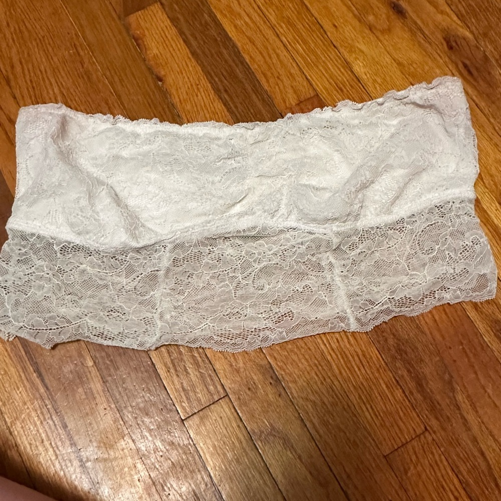 American Eagle Outfitters Lace Bandeau - Cream